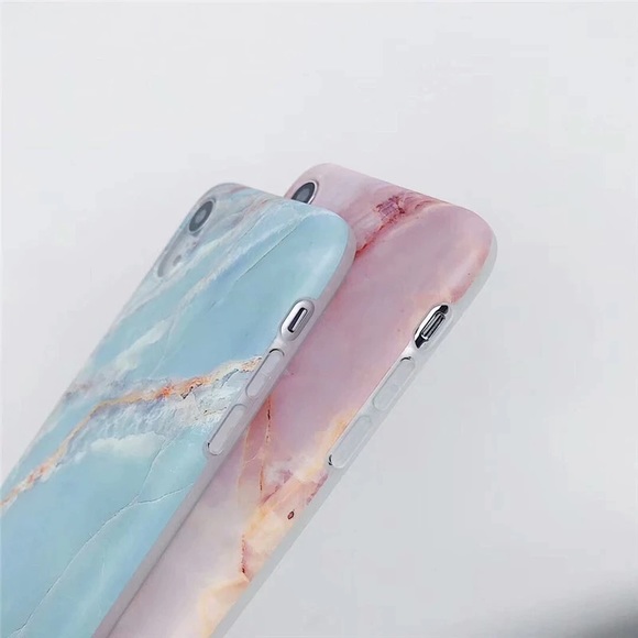 iPhone 7/8/Plus/X/XS/Max Marble Case - Picture 4 of 5